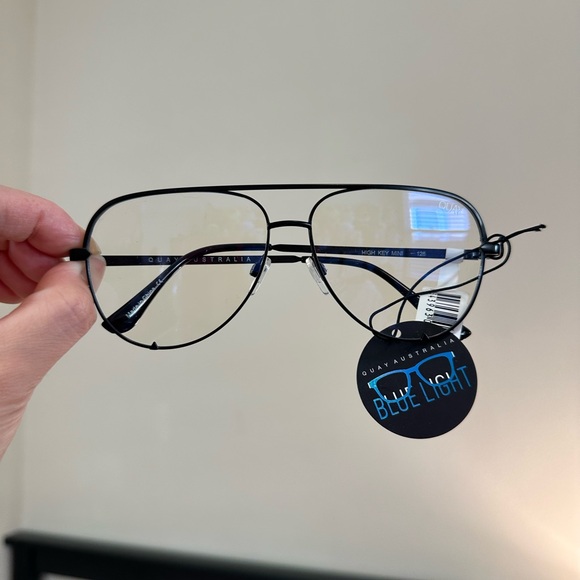 NEW Quay High Key Mini Blue Light Aviator Glasses (Black) - Picture 1 of 4